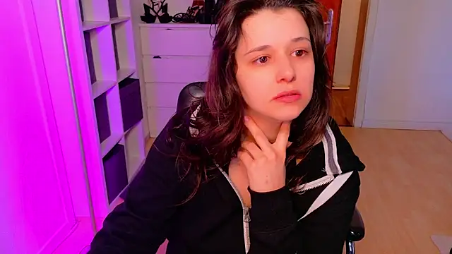 jenna-sxy19 online show from 03/17/25, 12:46