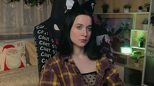 KiraLiLime online show from 03/14/25, 10:05