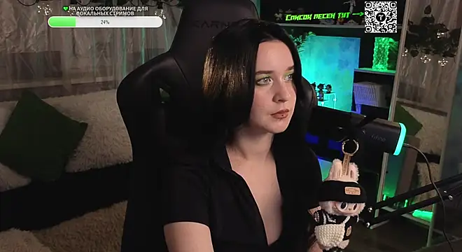 KiraLiLime online show from 10/17/25, 08:00