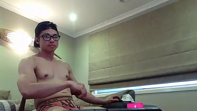 Snapshot of Surfbod chatting on 01/21/25, 04:21 Surfbod online show from 01/21/25, 04:21