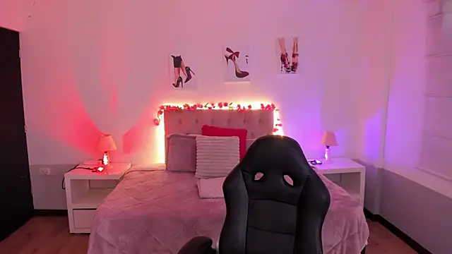 Snapshot of _Charlotte_evans_1 chatting on 10/08/25, 08:06 Charlotte evans 1 online show from 10/08/25, 08:06