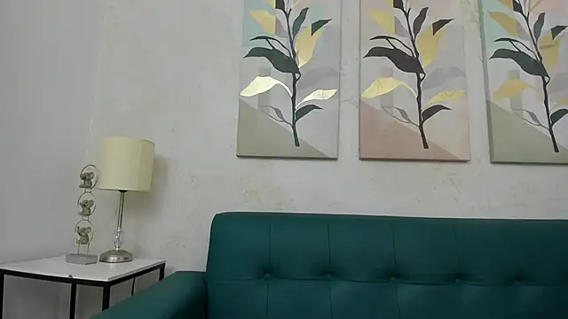 nataly velez online show from 09/23/25, 12:08