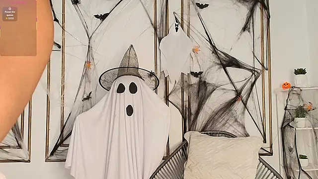 nataly velez online show from 10/20/25, 03:45