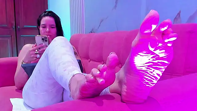 BridgetRodriguez online show from 09/13/25, 12:27