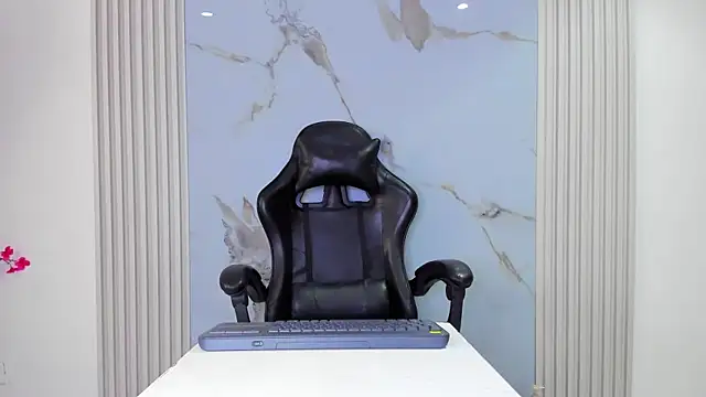 BridgetRodriguez online show from 04/19/26, 12:59