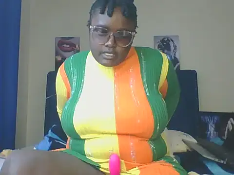 Snapshot of Montel_Montel_ chatting on 02/24/25, 12:05 Montel Montel online show from 02/24/25, 12:05