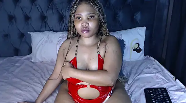 Snapshot of Anaelle24 chatting on 12/23/24, 02:45 Anaelle24 online show from 12/23/24, 02:45