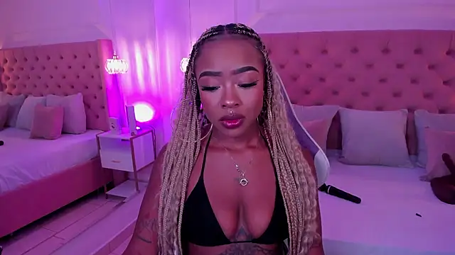 mia schwarz online show from 01/17/26, 08:01