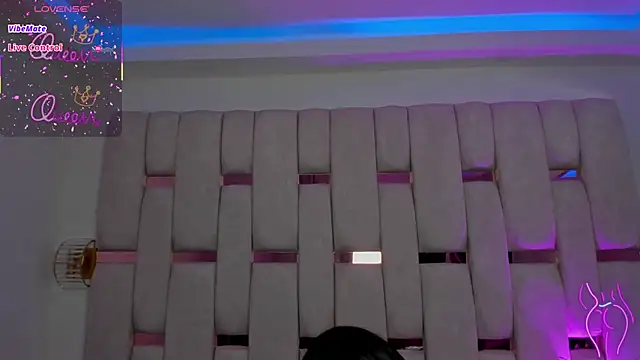 mia schwarz online show from 04/19/26, 01:54