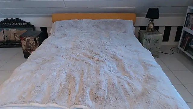 Greyhound70 online show from 09/14/25, 09:08