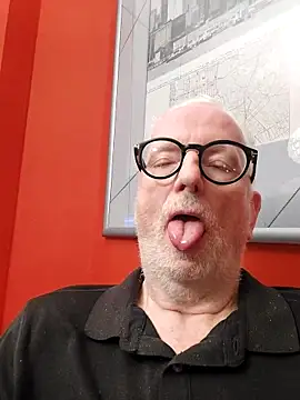 Greyhound70 online show from 02/22/26, 06:50