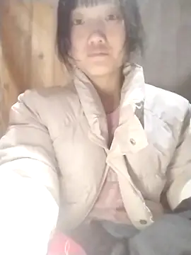 lytamye online show from 02/25/25, 12:24