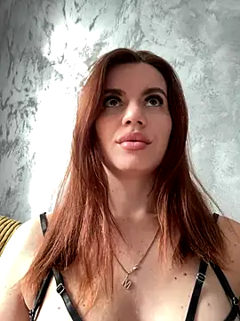 Snapshot of MayaMR chatting on 09/25/25, 07:12 MayaMR online show from 09/25/25, 07:12