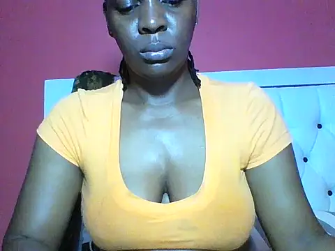 Sweet-piie online show from 11/02/25, 04:48