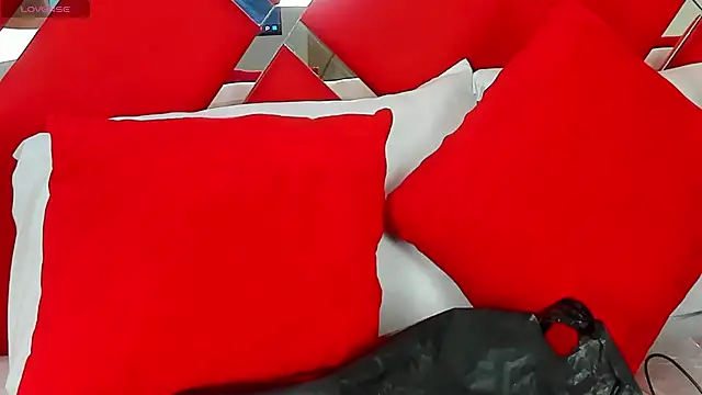 Snapshot of SusanCouper chatting on 03/22/25, 10:26 SusanCouper online show from 03/22/25, 10:26