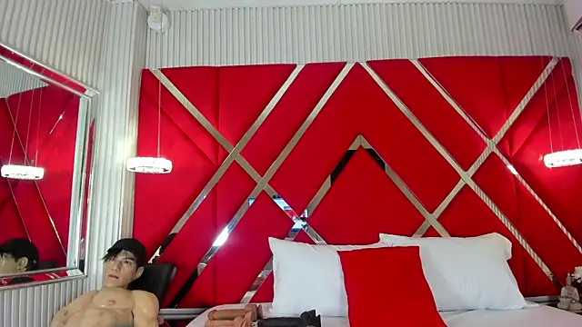 Snapshot of SusanCouper chatting on 05/29/26, 10:52 SusanCouper online show from 05/29/26, 10:52