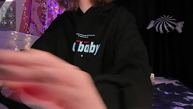 Natural pussy online show from 10/18/25, 10:49