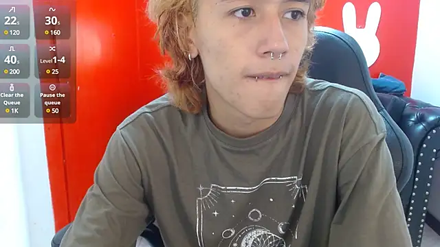 Stephan Queens online show from 12/22/24, 02:16