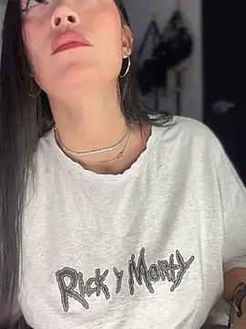 -Loren- online show from 06/18/26, 12:20