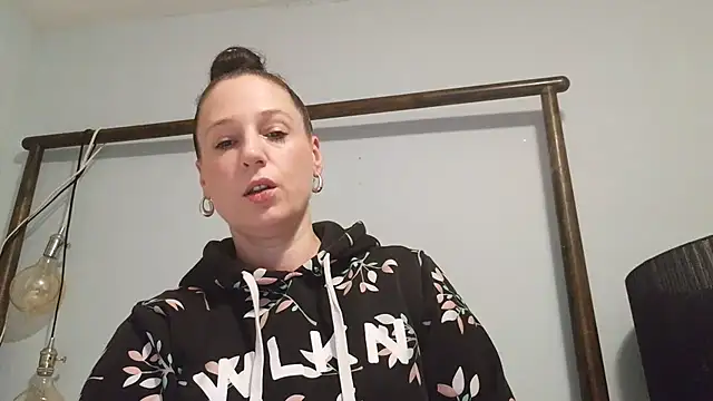 Audrey hotty online show from 02/07/26, 05:00