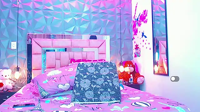 Snapshot of Doll_IvannaTs chatting on 02/07/25, 11:45 Doll IvannaTs online show from 02/07/25, 11:45