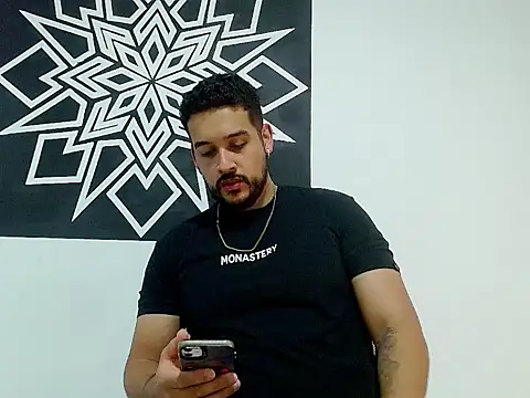 Snapshot of _CHRIS-DENNIS_ chatting on 04/03/26, 01:25 CHRIS-DENNIS online show from 04/03/26, 01:25