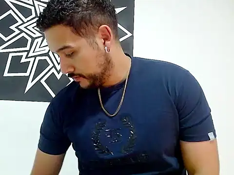 Snapshot of _CHRIS-DENNIS_ chatting on 04/06/26, 01:58 CHRIS-DENNIS online show from 04/06/26, 01:58