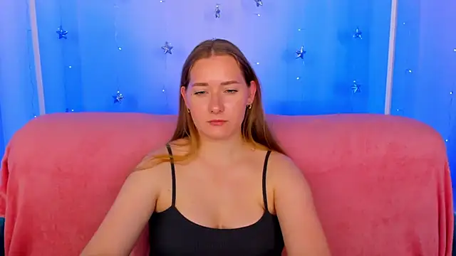 Snapshot of AlinaVice chatting on 05/18/26, 04:07 AlinaVice online show from 05/18/26, 04:07