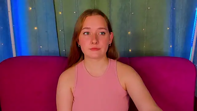 Snapshot of AlinaVice chatting on 06/09/26, 01:17 AlinaVice online show from 06/09/26, 01:17