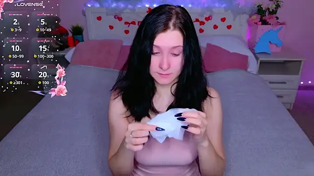 SarahStanley online show from 03/06/26, 06:04