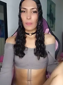 Snapshot of Lanna_hott_ chatting on 05/16/26, 07:45 Lanna hott online show from 05/16/26, 07:45