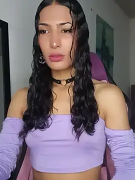 Snapshot of Lanna_hott_ chatting on 05/19/26, 11:27 Lanna hott online show from 05/19/26, 11:27