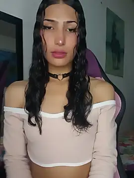 Snapshot of Lanna_hott_ chatting on 05/22/26, 11:38 Lanna hott online show from 05/22/26, 11:38