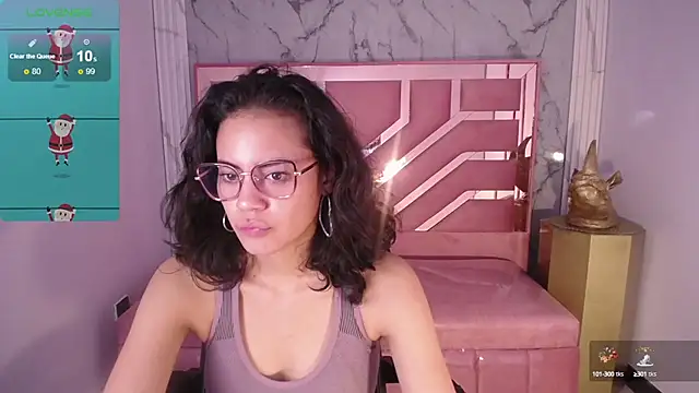 Snapshot of Tyna_ch chatting on 12/11/24, 08:18 Tyna ch online show from 12/11/24, 08:18
