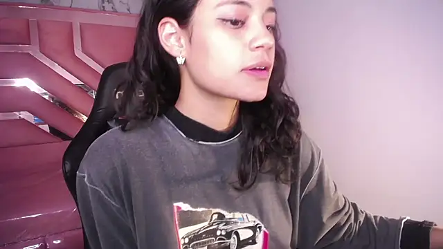 Snapshot of Tyna_ch chatting on 01/30/25, 07:37 Tyna ch online show from 01/30/25, 07:37
