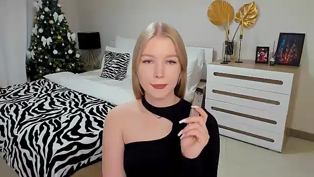 shy  lady online show from 12/21/24, 06:44