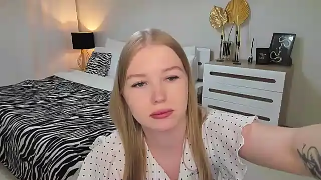 shy  lady online show from 03/10/25, 01:12