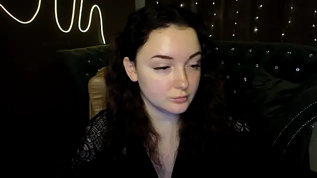 GloriNichols online show from 12/14/24, 07:40