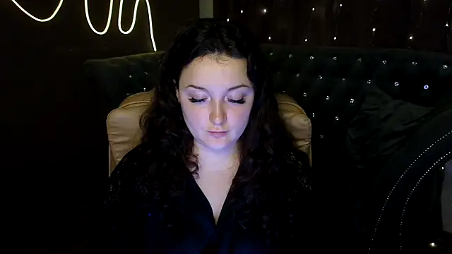 GloriNichols online show from 12/21/24, 01:32