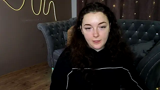 GloriNichols online show from 01/25/25, 06:34