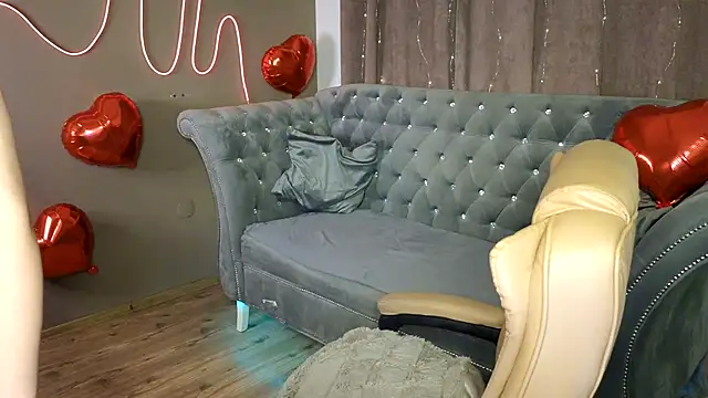 GloriNichols online show from 02/10/25, 07:47