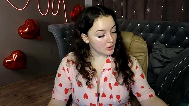 GloriNichols online show from 02/16/25, 09:26