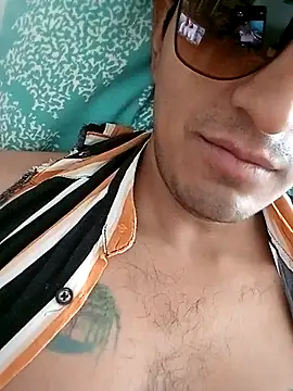 Snapshot of ale3J4a chatting on 02/26/25, 02:57 ale3J4a online show from 02/26/25, 02:57