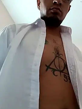 Snapshot of ale3J4a chatting on 03/09/25, 09:46 ale3J4a online show from 03/09/25, 09:46