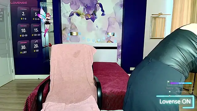 AriaGray online show from 12/03/25, 07:16