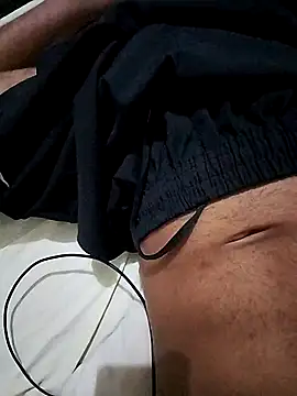 Snapshot of FoxLust chatting on 09/20/25, 05:41 FoxLust online show from 09/20/25, 05:41