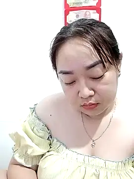 Snapshot of VyOanh2K chatting on 02/08/25, 01:54 VyOanh2K online show from 02/08/25, 01:54