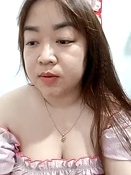 Snapshot of VyOanh2K chatting on 02/09/25, 03:23 VyOanh2K online show from 02/09/25, 03:23