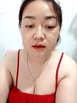 Snapshot of VyOanh2K chatting on 02/19/25, 01:06 VyOanh2K online show from 02/19/25, 01:06