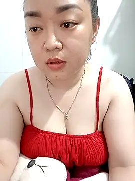 Snapshot of VyOanh2K chatting on 02/25/25, 04:31 VyOanh2K online show from 02/25/25, 04:31